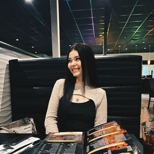 Meet your Posher, Madison